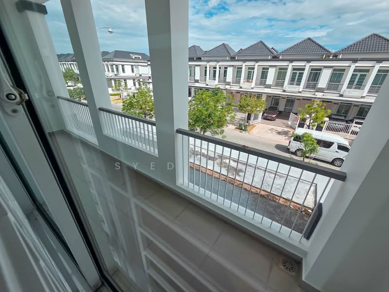2-storey Terraced House for Sale in Semenyih (Selangor) - Syed Shah - Exterior - PropertyGuru.com.my