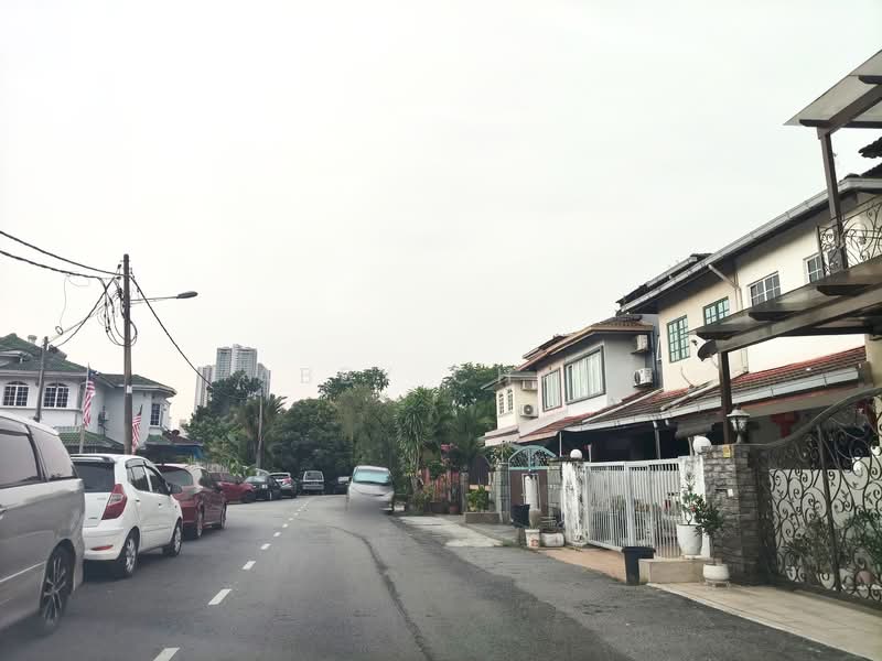 Taman Serdang Raya untuk Untuk Dijual - RM 800,000, Mac 2026 - PropertyGuru.com.my