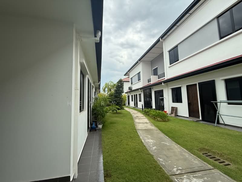 2-storey Terraced House for Sale in Cyberjaya (Selangor) - Henry Liew - Exterior - PropertyGuru.com.my