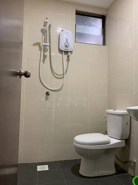 Condominium for Sale at Residensi Zamrud - Noraini Dahan - Bathroom - PropertyGuru.com.my