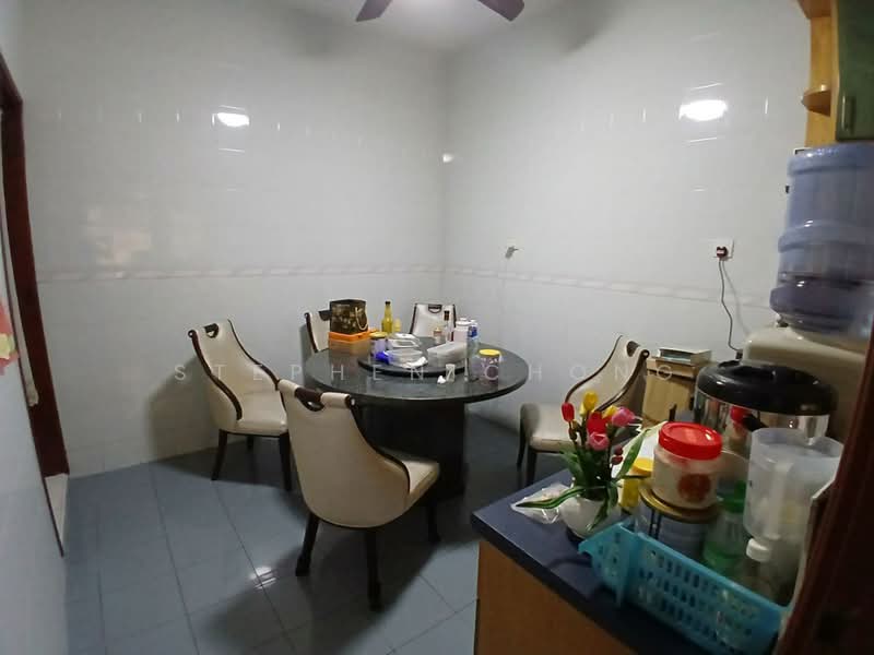 Taman Perling untuk Untuk Dijual - RM 980,000, Mac 2026 - Dining Room - PropertyGuru.com.my