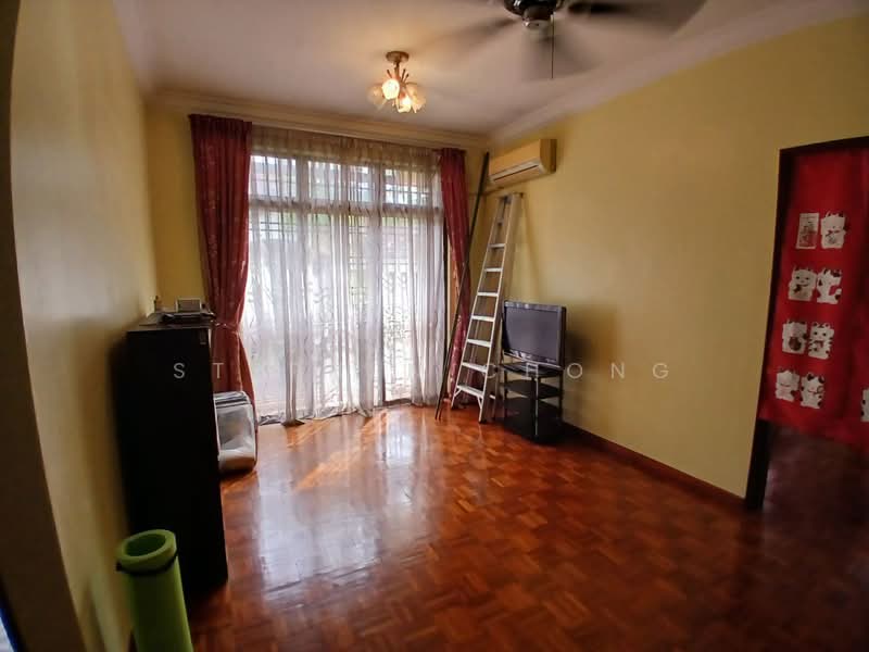 Taman Perling untuk Untuk Dijual - RM 980,000, Mac 2026 - Living Room - PropertyGuru.com.my