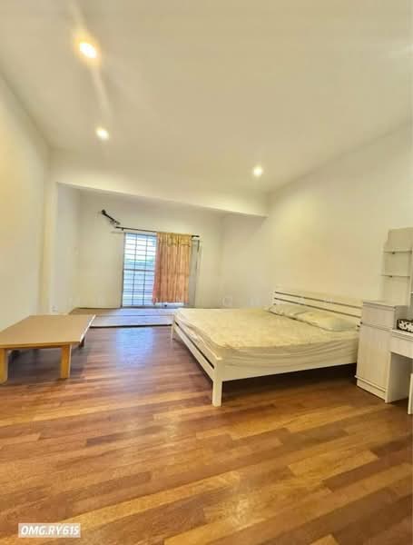 Bandar Bukit Raja untuk Untuk Dijual - RM 600,000, Mac 2026 - Bedroom - PropertyGuru.com.my