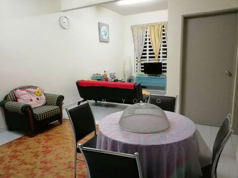 Apartment for Sale at 162 Residency - Sean Yong - Living Room - PropertyGuru.com.my