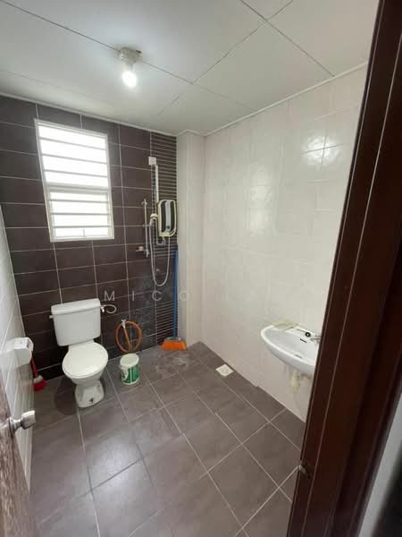 Bungalow for Sale in Cheras (Selangor) - Mico Law - Bathroom - PropertyGuru.com.my