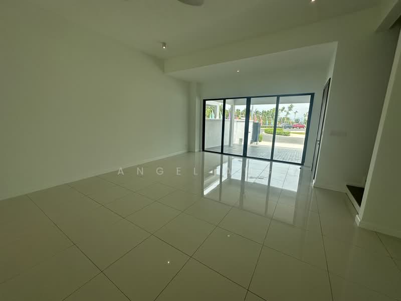 3-storey Terraced House for Sale in Elmina (Shah Alam) - Angel Ang - Living Room - PropertyGuru.com.my