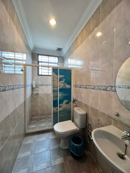 Taman Century untuk Untuk Dijual - RM 1,600,000, Mac 2026 - Bathroom - PropertyGuru.com.my