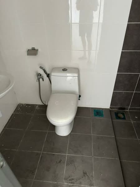 Koi Prima Condominium untuk Untuk Disewa - RM 1,300 /bulan, Mac 2026 - Bathroom - PropertyGuru.com.my