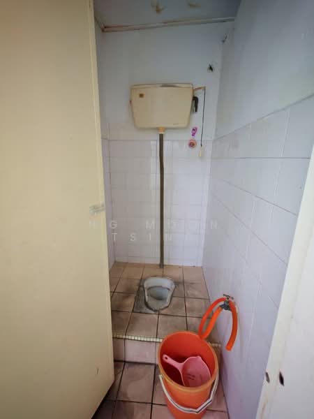 Taman Perindustrian Ehsan Jaya untuk Untuk Disewa - RM 5,000 /bulan, Mac 2026 - Bathroom - PropertyGuru.com.my