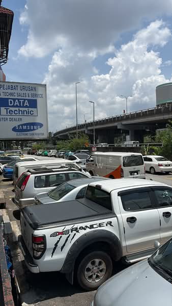 For Rent - Taman Daya