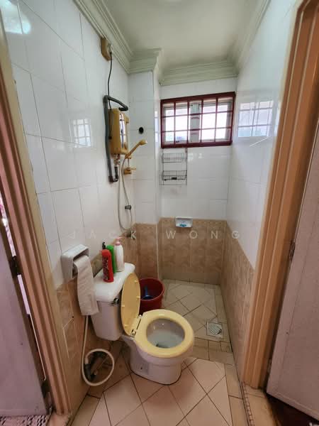 Rumah Teres 2 Tingkat untuk Dijual di Taman Seri Orkid (Skudai) - Jack Wong - Bathroom - PropertyGuru.com.my