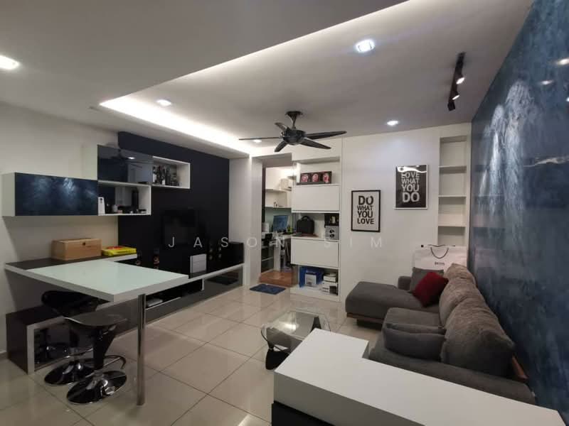 Zennith Suites (Pangsapuri Kebun Teh) untuk Untuk Dijual - RM 320,000, Mac 2026 - Living Room - PropertyGuru.com.my