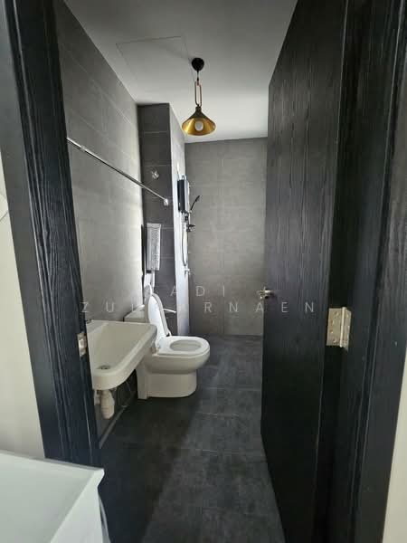 Service Residence for Sale at Neu Suites - Adi Zulkarnaen - Bathroom - PropertyGuru.com.my