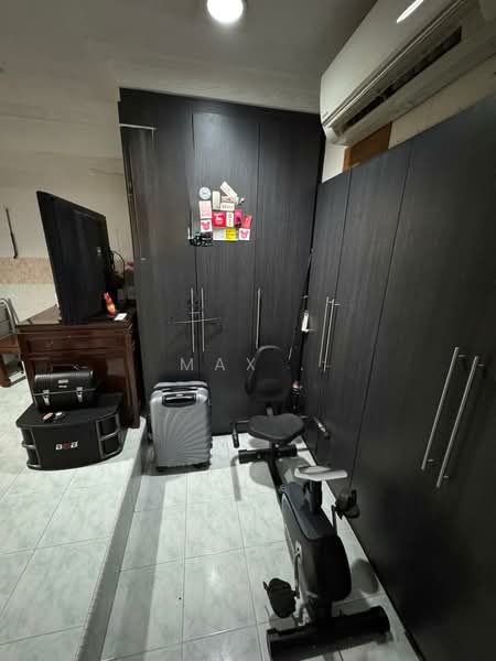 2.5-storey Terraced House for Sale in Taman Wangsa Ukay (Ulu Kelang) - Max . - Interior - PropertyGuru.com.my