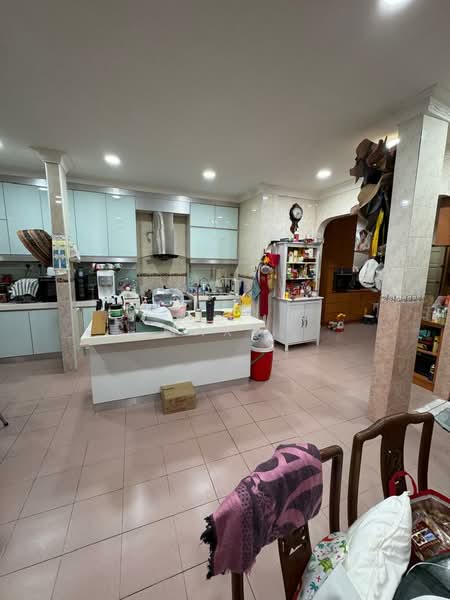 2.5-storey Terraced House for Sale in Taman Wangsa Ukay (Ulu Kelang) - Max . - Kitchen - PropertyGuru.com.my