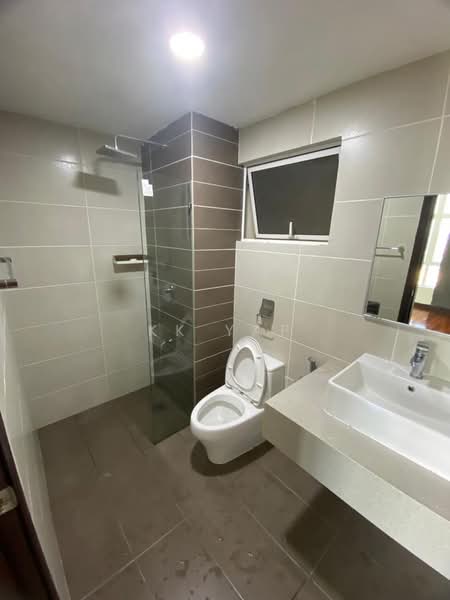 Condominium for Rent at Paraiso Residence @ The Earth - KK Yap - Bathroom - PropertyGuru.com.my