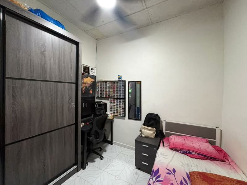 Bandar Kinrara 1, BK1, Taman Kinrara, Puchong, Bandar Kinrara untuk Untuk Disewa - RM 1,600 /bulan, Apr 2026 - Bedroom - PropertyGuru.com.my