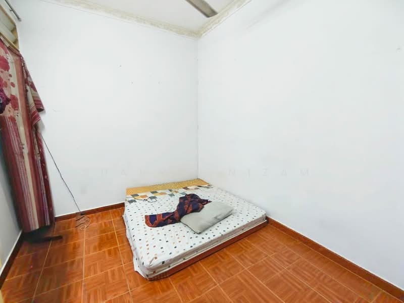 Mentari Court untuk Untuk Dijual - RM 300,000, Mac 2026 - Bedroom - PropertyGuru.com.my