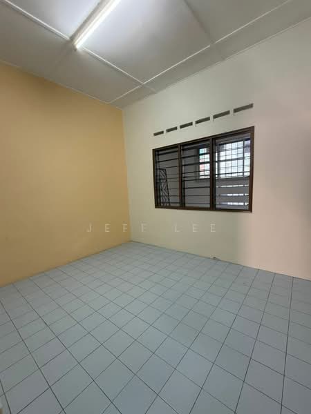 1-storey Terraced House for Sale in Taman Johor Jaya (Johor Bahru) - Jeff Lee - Interior - PropertyGuru.com.my