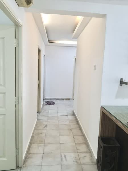 Endah Regal Condominium untuk Untuk Disewa - RM 1,500 /bulan, Mac 2026 - Corridor - PropertyGuru.com.my