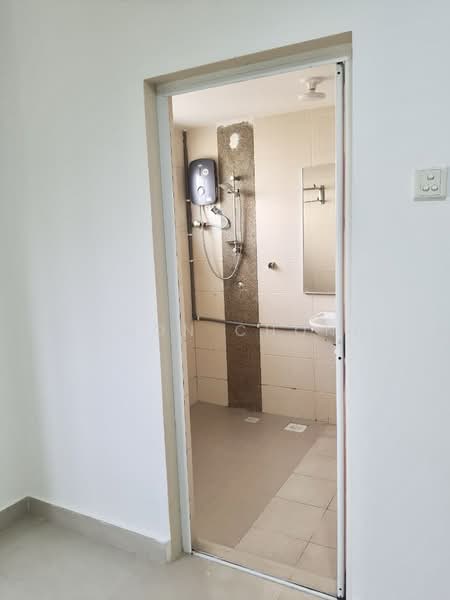Endah Regal Condominium untuk Untuk Disewa - RM 1,500 /bulan, Mac 2026 - Bathroom - PropertyGuru.com.my