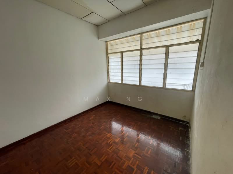 Jalan Trengganu 2Sty Shop 2500sf Renovated Facing Main Road untuk Untuk Disewa - RM 4,000 /bulan, Mac 2026 - Interior - PropertyGuru.com.my