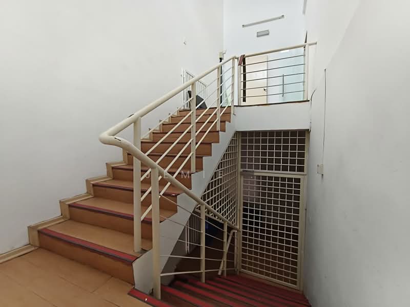 Shop for Rent in Taman Molek (Johor Bahru) - Jemie . - Interior - PropertyGuru.com.my