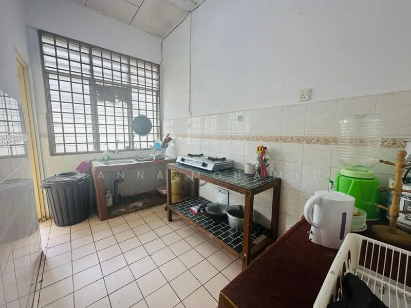 Taman Scientex Pasir Gudang untuk Untuk Dijual - RM 349,000, Mac 2026 - Kitchen - PropertyGuru.com.my