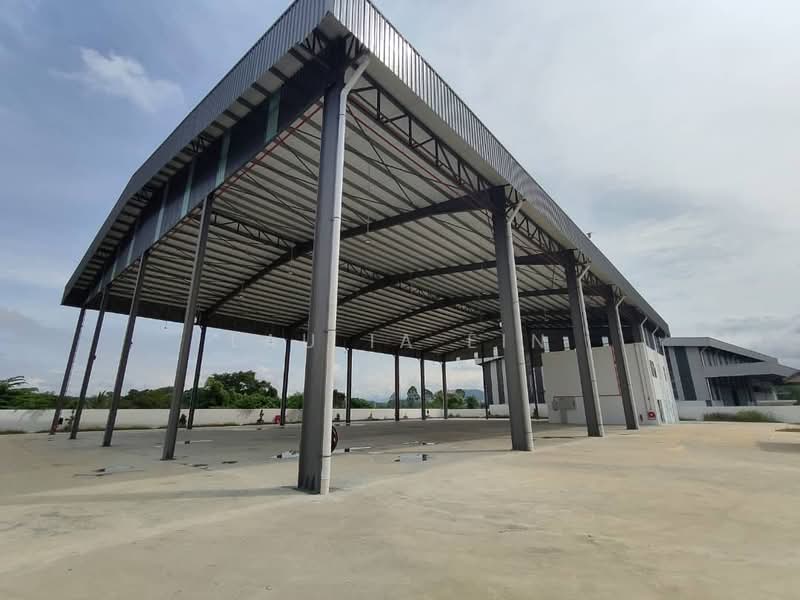 Serendah Warehouse/ Factory untuk Untuk Disewa - RM 40,000 /bulan, Mac 2026 - Exterior - PropertyGuru.com.my