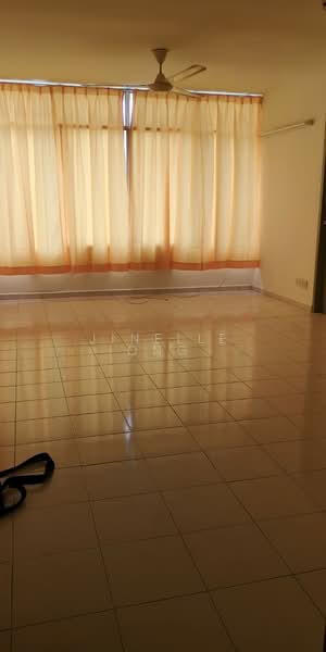 Taman Kristal untuk Untuk Disewa - RM 1,100 /bulan, Mac 2026 - Living Room - PropertyGuru.com.my