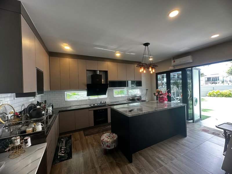 Mutiara Bestari untuk Untuk Dijual - RM 1,660,000, Mac 2026 - Kitchen - PropertyGuru.com.my