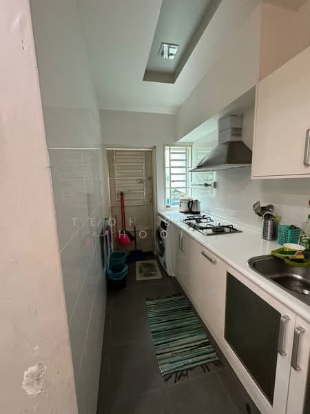 TAMAN CHANDAN PUTRI 3 untuk Untuk Dijual - RM 580,000, Mac 2026 - Kitchen - PropertyGuru.com.my