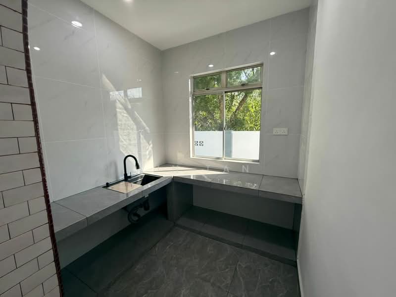 Condominium for Rent at Carnelian Tower 1 - Win Tan - Kitchen - PropertyGuru.com.my