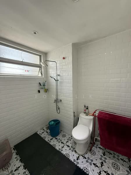 Mutiara Rini Mutiaras Rinis untuk Untuk Dijual - RM 758,000, Mac 2026 - Bathroom - PropertyGuru.com.my