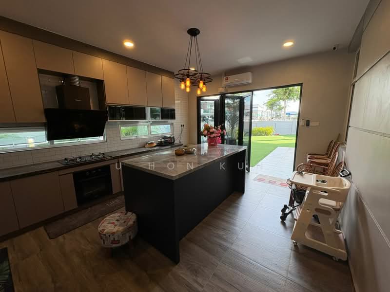 Mutiara Bestari untuk Untuk Dijual - RM 1,660,000, Mac 2026 - Kitchen - PropertyGuru.com.my