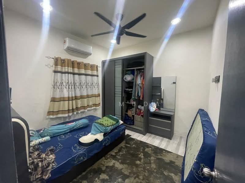 Taman Sahabat untuk Untuk Dijual - RM 375,000, Mac 2026 - Bedroom - PropertyGuru.com.my