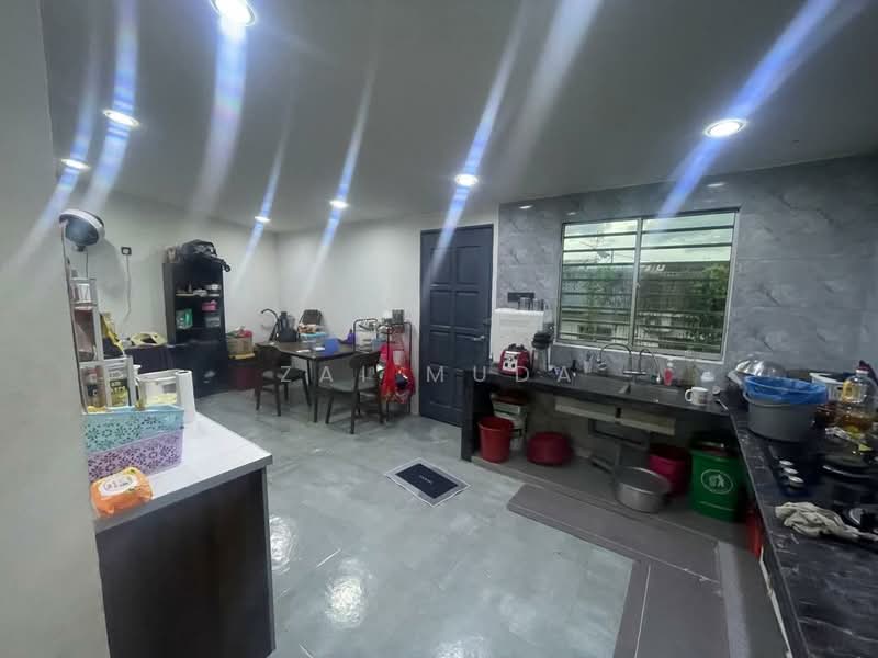 Taman Sahabat untuk Untuk Dijual - RM 375,000, Mac 2026 - Kitchen - PropertyGuru.com.my