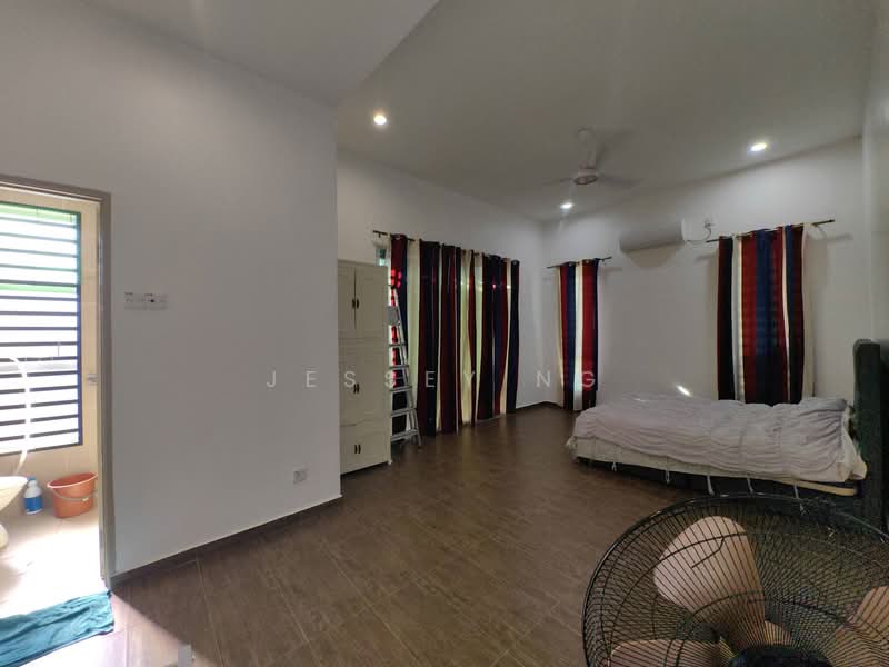 Semi-Detached House for Sale in Bandar Lahat Mines (Lahat) - Jessey Ng - Bedroom - PropertyGuru.com.my
