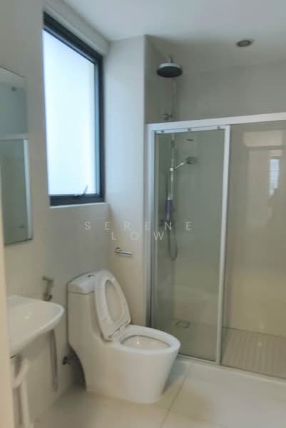 Royal Strand @ Country Garden Danga Bay untuk Untuk Disewa - RM 2,600 /bulan, Mac 2026 - Bathroom - PropertyGuru.com.my