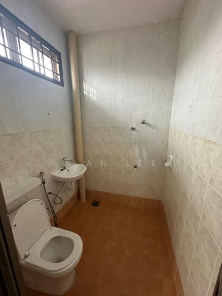 Terraced House for Sale in Pasir Gudang (Johor) - Alan Lee - Bathroom - PropertyGuru.com.my
