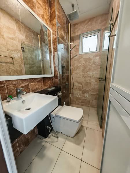 Paragon Residences @ Straits View untuk Untuk Disewa - RM 2,200 /bulan, Mac 2026 - Bathroom - PropertyGuru.com.my