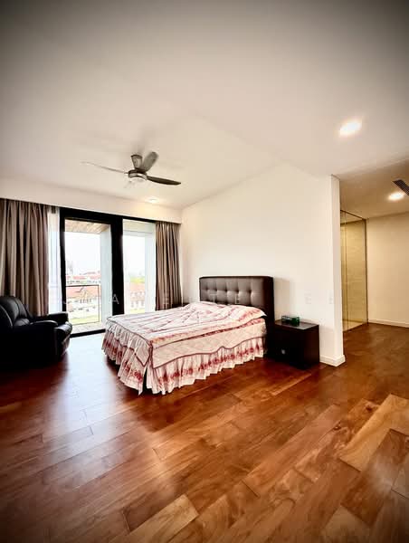 Shorefront Residences untuk Untuk Dijual - RM 4,200,000, Mac 2026 - Bedroom - PropertyGuru.com.my