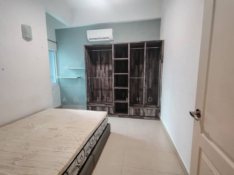 Condominium for Sale at I-Regency Condominium (Ideal Regency) - Agnes Khoo - Bedroom - PropertyGuru.com.my