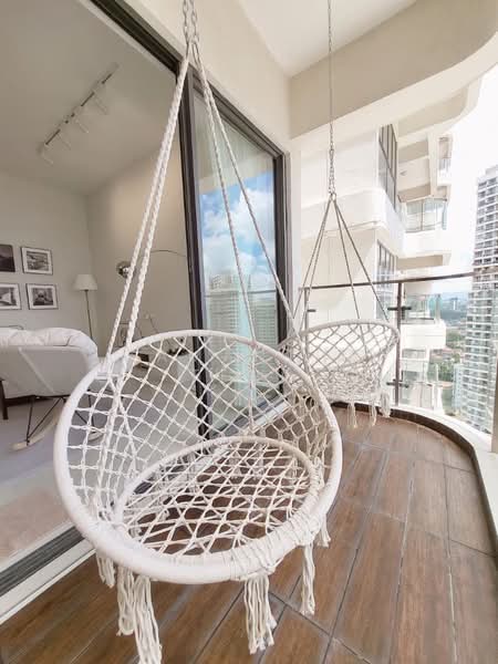 Kondominium untuk Dijual di Royal Strand @ Country Garden Danga Bay - Samantha Teng - Balcony - PropertyGuru.com.my