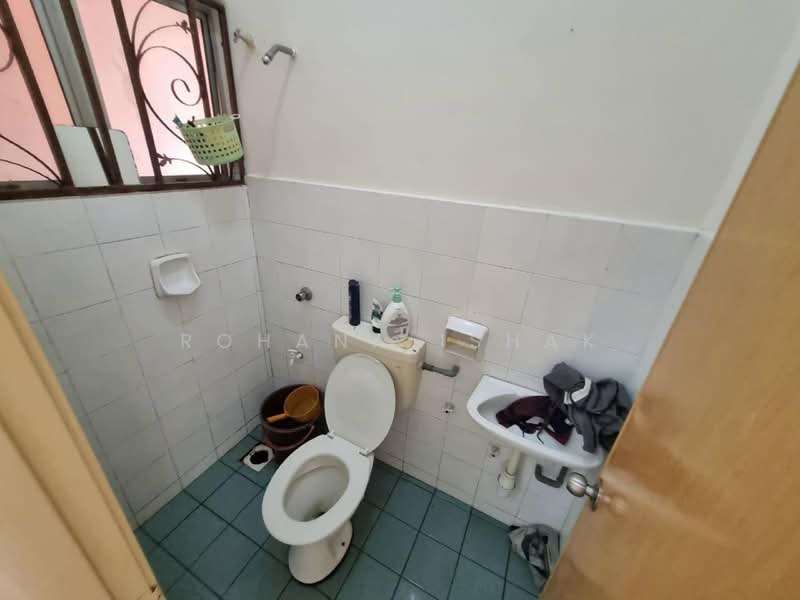 Semi-Detached House for Sale in Rawang (Selangor) - Rohana Ishak - Bathroom - PropertyGuru.com.my