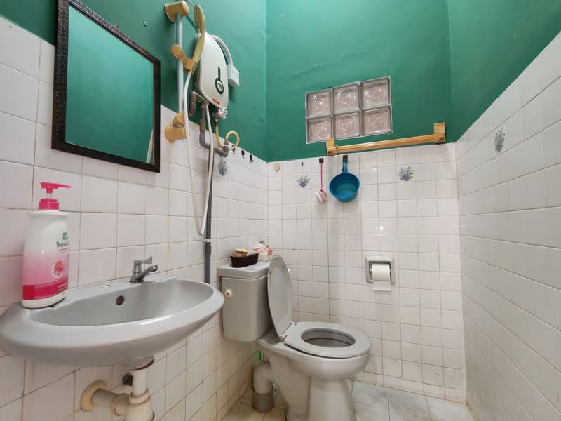 Taman Chi Liung untuk Untuk Dijual - RM 1,250,000, Mac 2026 - Bathroom - PropertyGuru.com.my