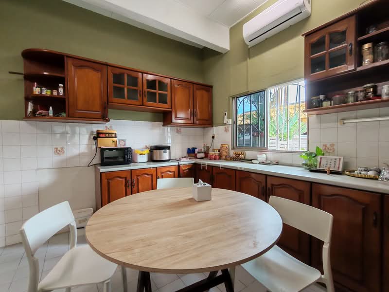 Taman Chi Liung untuk Untuk Dijual - RM 1,250,000, Mac 2026 - Kitchen - PropertyGuru.com.my