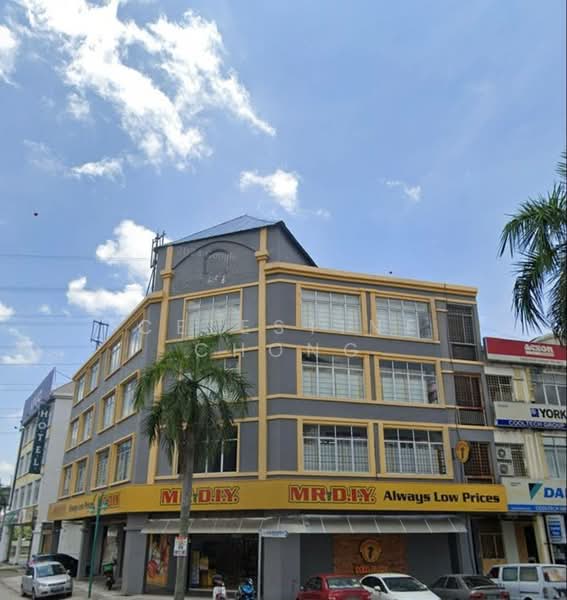Shop for Rent in Kajang (Selangor) - Celestine Chong - Exterior - PropertyGuru.com.my