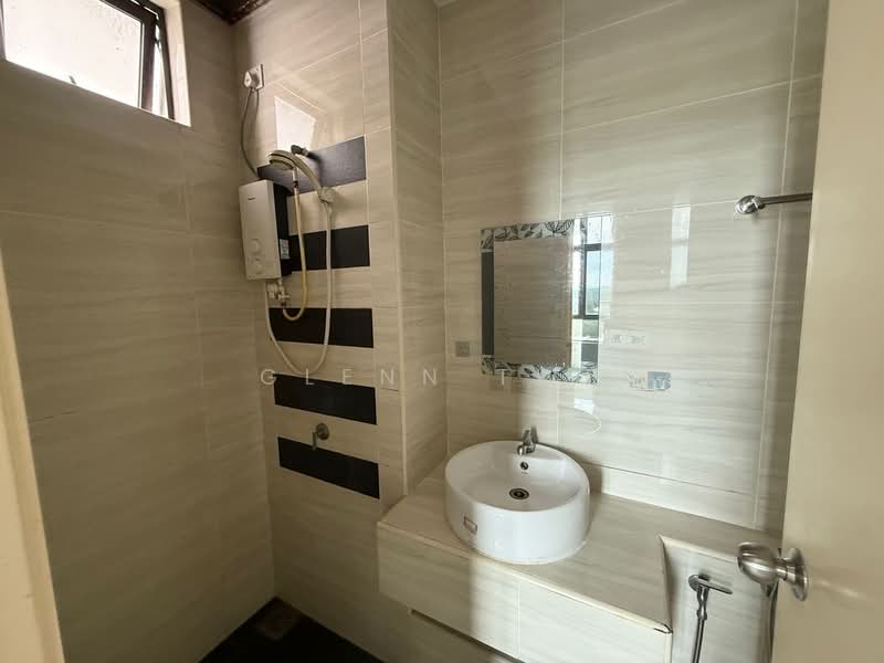 Service Residence for Rent at D'Summit Residences - Glenn Twe - Bathroom - PropertyGuru.com.my