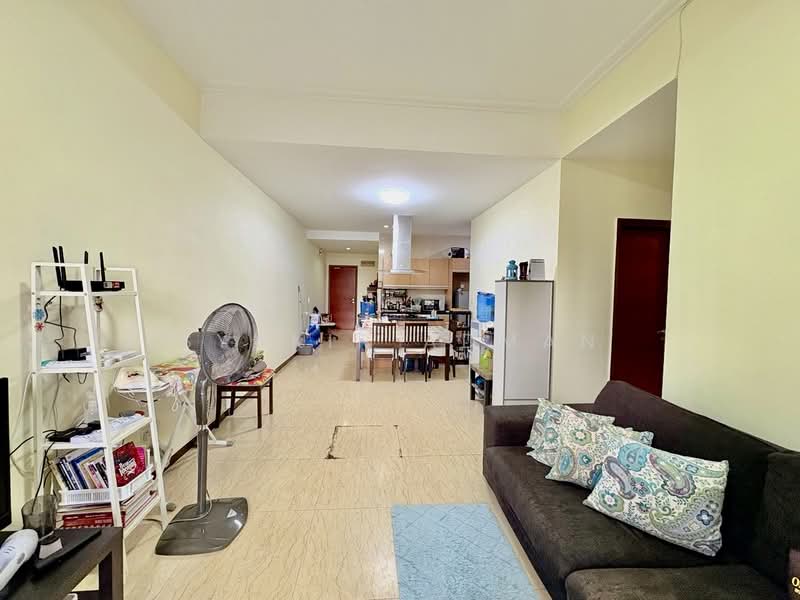 231 TR Serviced Suite untuk Untuk Dijual - RM 580,000, Mac 2026 - Living Room - PropertyGuru.com.my